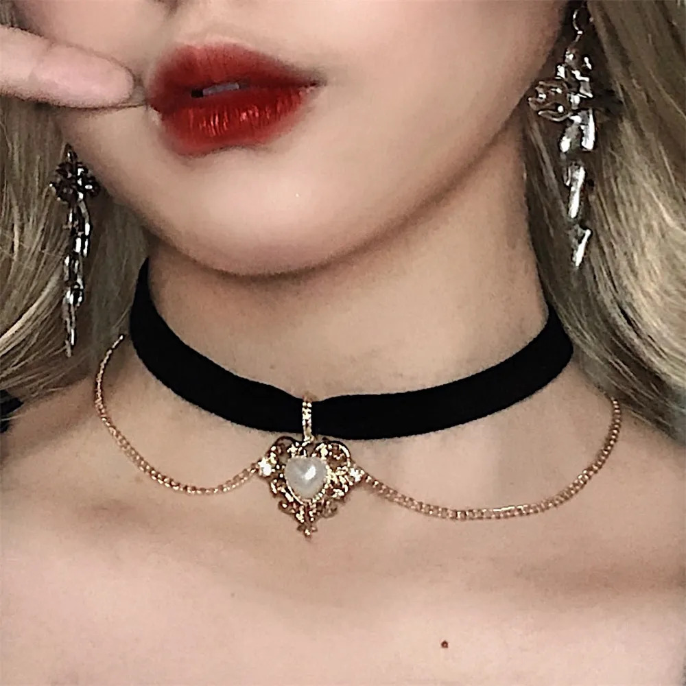 Pearl Choker Necklace Vintage - Collana girocollo con catena in velluto