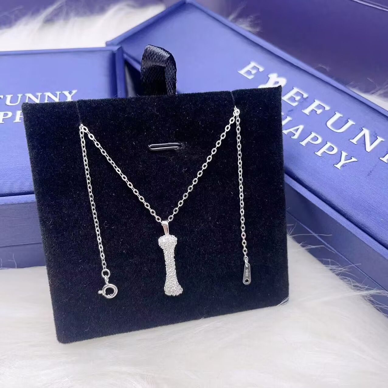 Anime Pendant Necklace - Versione aggiornata! La collana con ciondolo