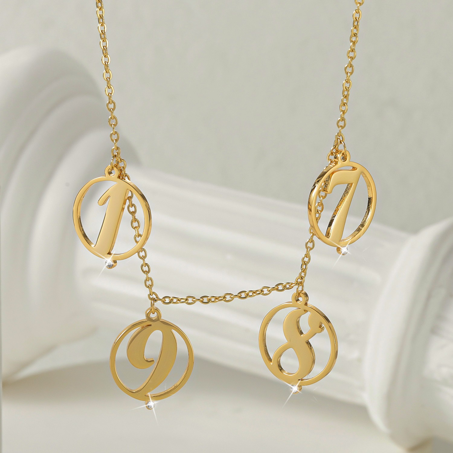 Personalizza Halo Collana mult - Initial Letter Necklace 18K Gold recensione e prezzo