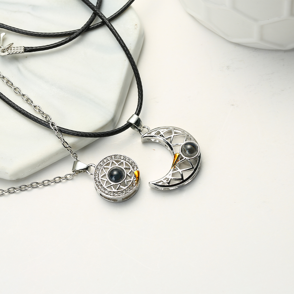 Coppia di moda collana abbinat - Magnetic Couple Matching Necklaces recensione e prezzo