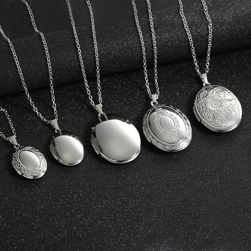 Collana Vintage in Acciaio Ino - Heart Locket Necklace Photo recensione e prezzo