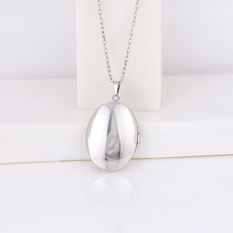 Collana Vintage in Acciaio Ino - Heart Locket Necklace Photo recensione e prezzo