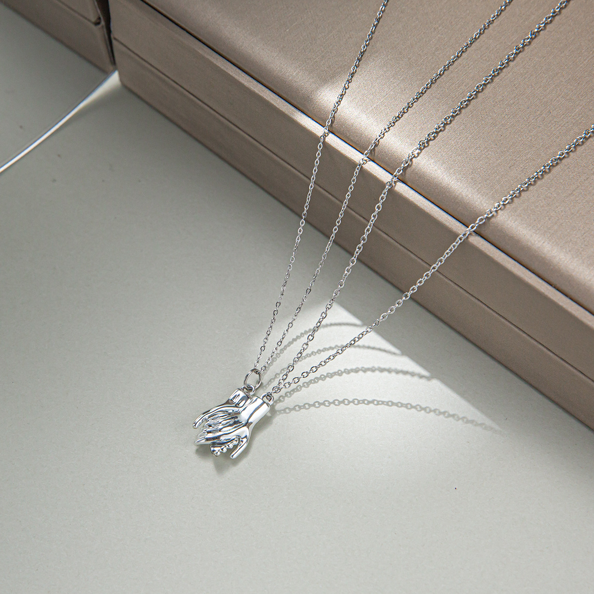Set di 2 Collane per Coppie, C - Magnetic Couple Matching Necklaces recensione e prezzo