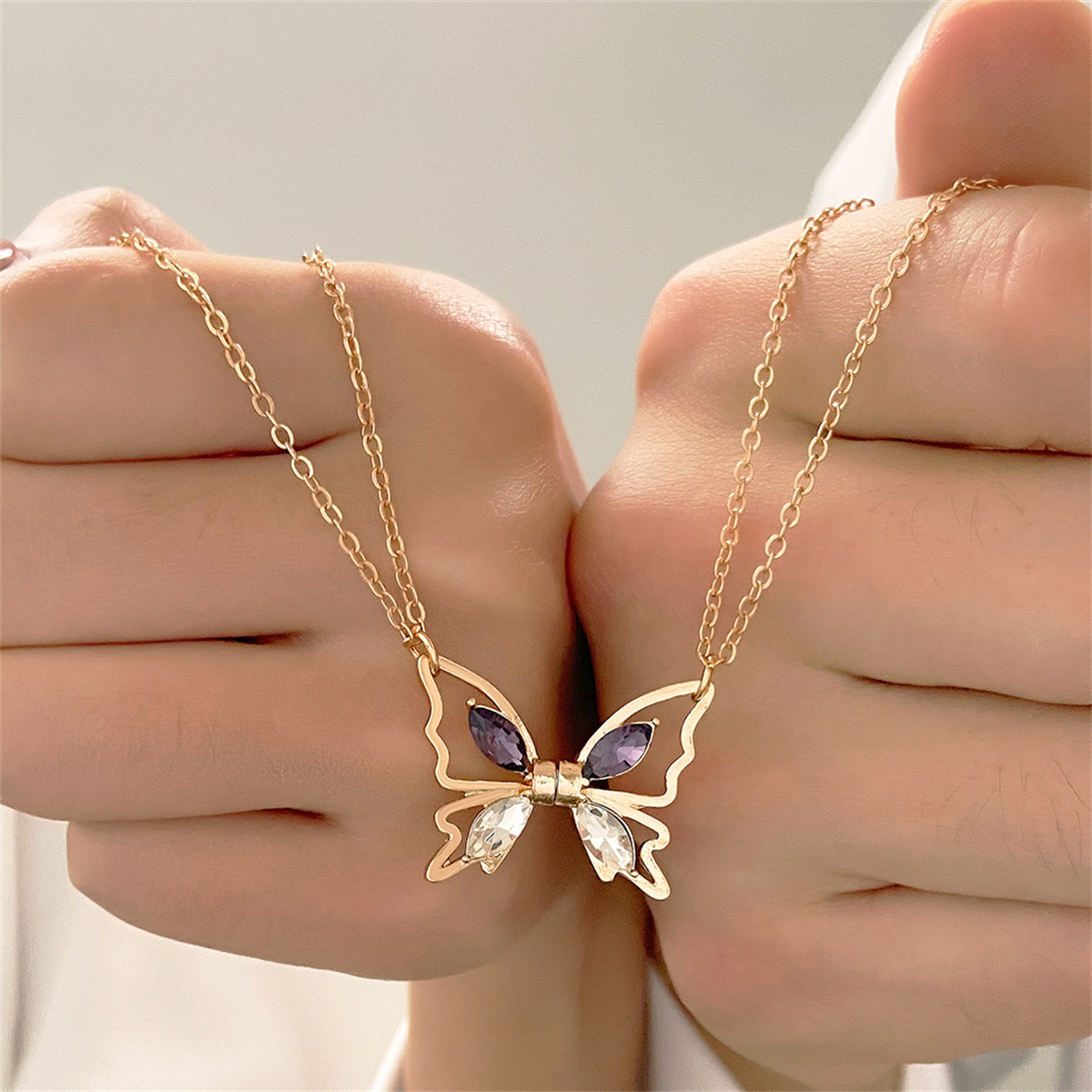 Collana Magnetica a Farfalla p - Magnetic Couple Matching Necklaces recensione e prezzo