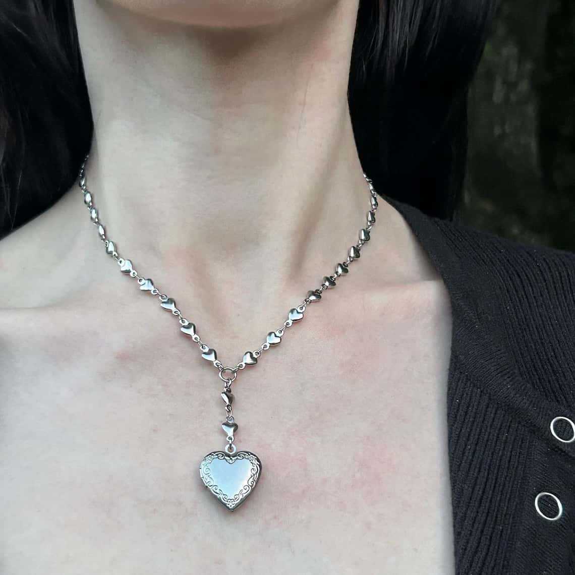 Collana a catena con rosario L - Heart Locket Necklace Photo recensione e prezzo