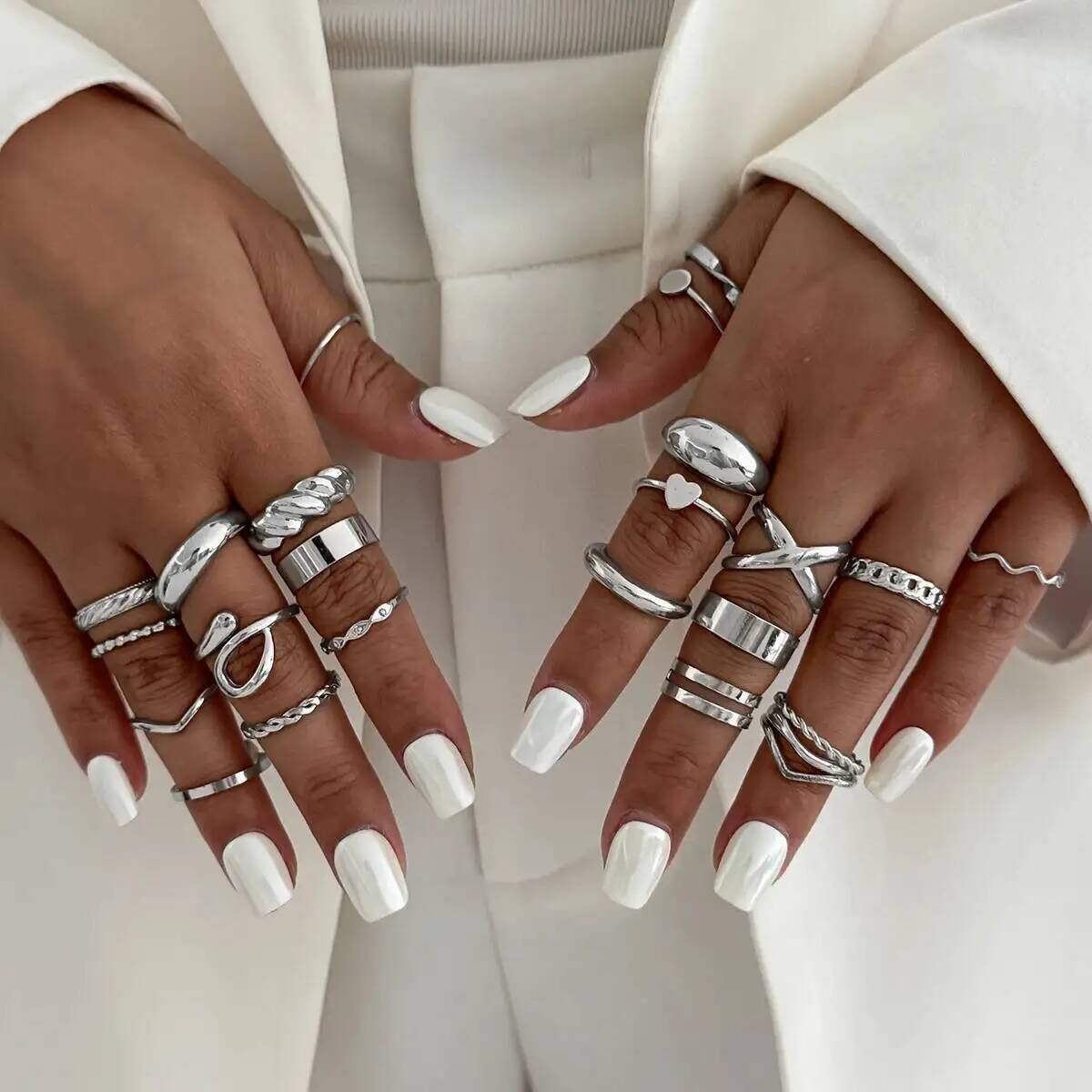KunJoe 24 Pz/set Alla Moda Geo - Vintage Punk Knuckle Rings Set recensione e prezzo