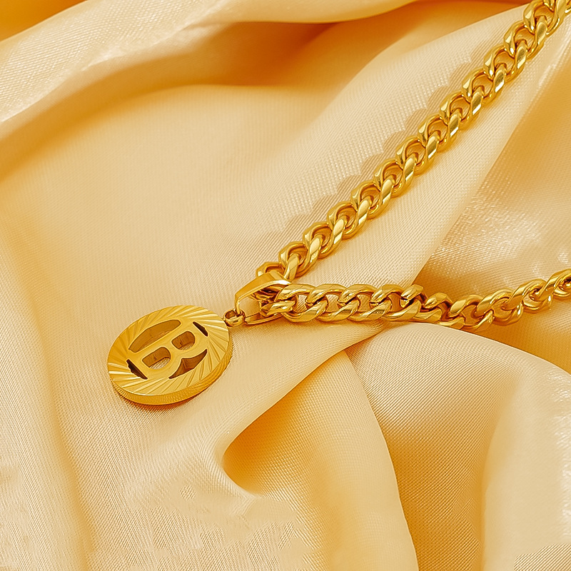 Collana iniziale a catena cuba - Initial Letter Necklace 18K Gold recensione e prezzo
