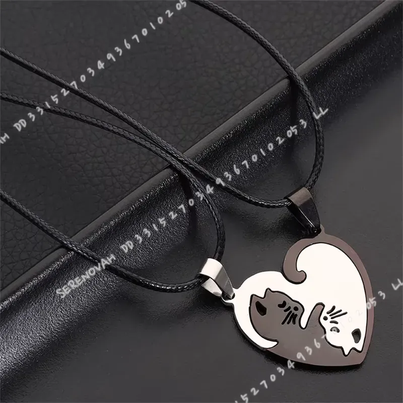 1 Paio di Creativi e Simpatici - Magnetic Couple Matching Necklaces recensione e prezzo