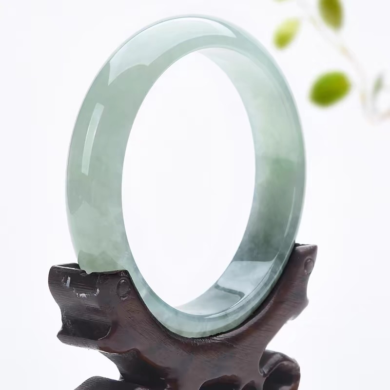 Bracciale da donna in giadeite - Bracelets recensione e prezzo