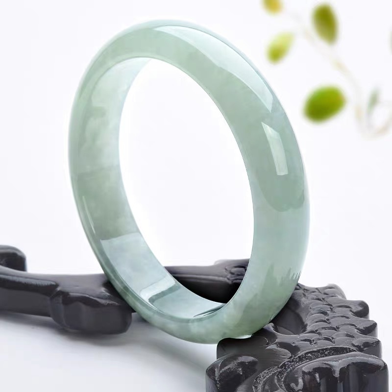 Bracciale da donna in giadeite - Bracelets recensione e prezzo