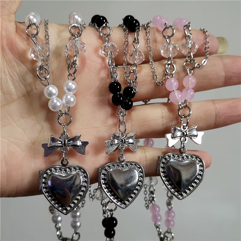 Goth Y2K Ciondolo con medaglio - Heart Locket Necklace Photo recensione e prezzo