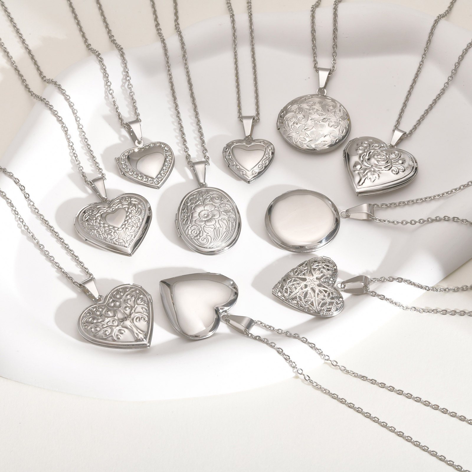 Vnox Never Fade Ciondolo medag - Heart Locket Necklace Photo recensione e prezzo