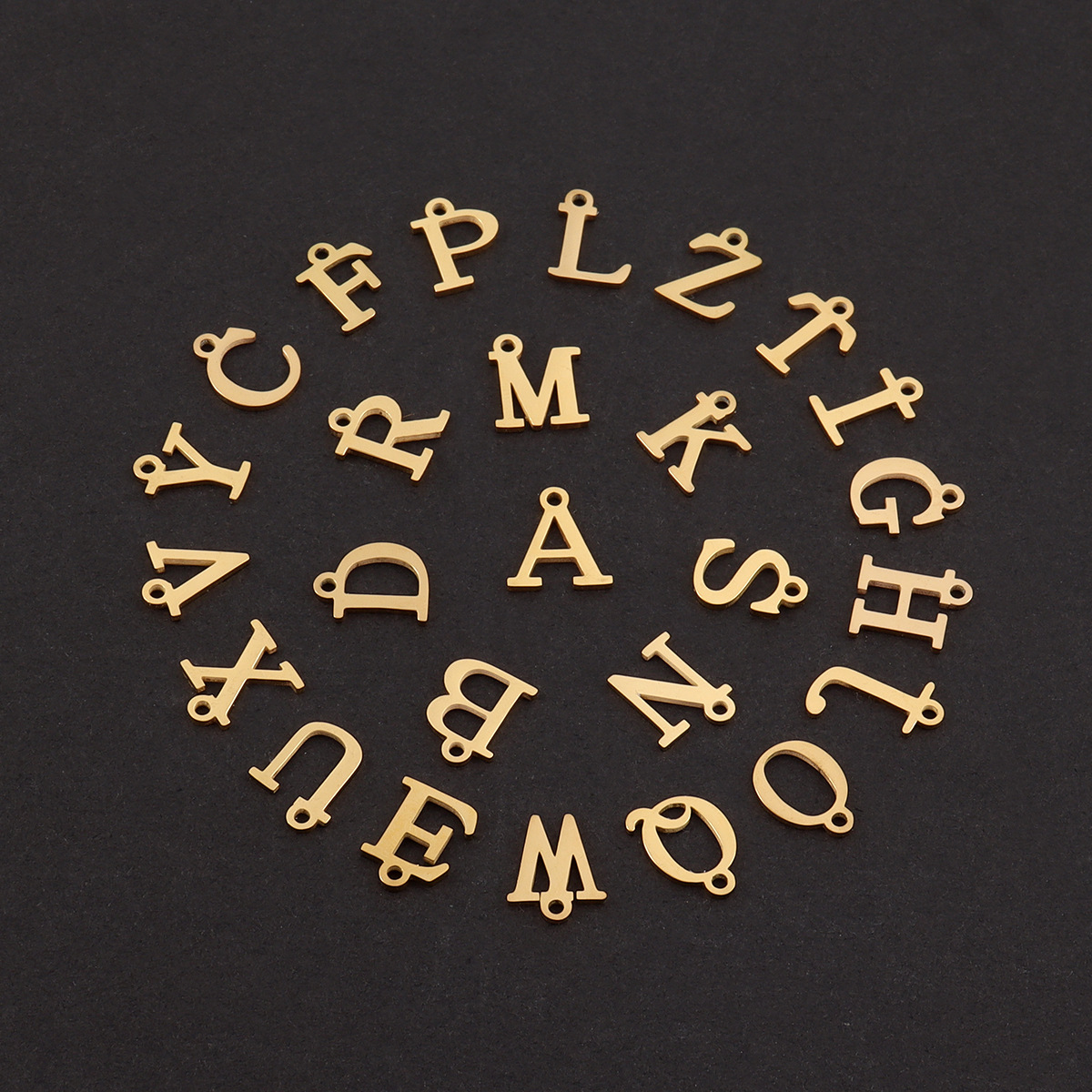 Collana con Ciondolo a Cuore c - Initial Letter Necklace 18K Gold recensione e prezzo